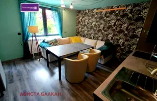 Етаж от къща в София, Бояна