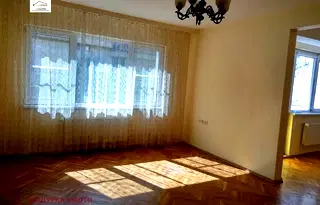 Етаж от къща в София, Бояна
