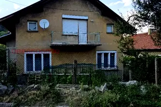 Етаж от къща в София, Княжево
