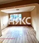 Етаж от къща в София, Левски