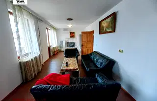 Етаж от къща във Варна, Бриз