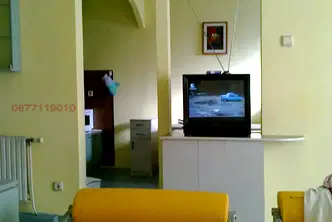 Етаж от къща във Варна, Център