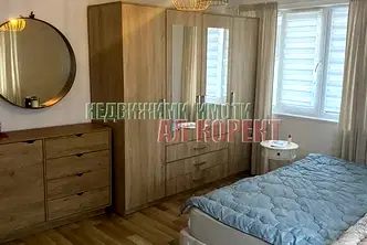 Етаж от къща във Варна, Левски 1