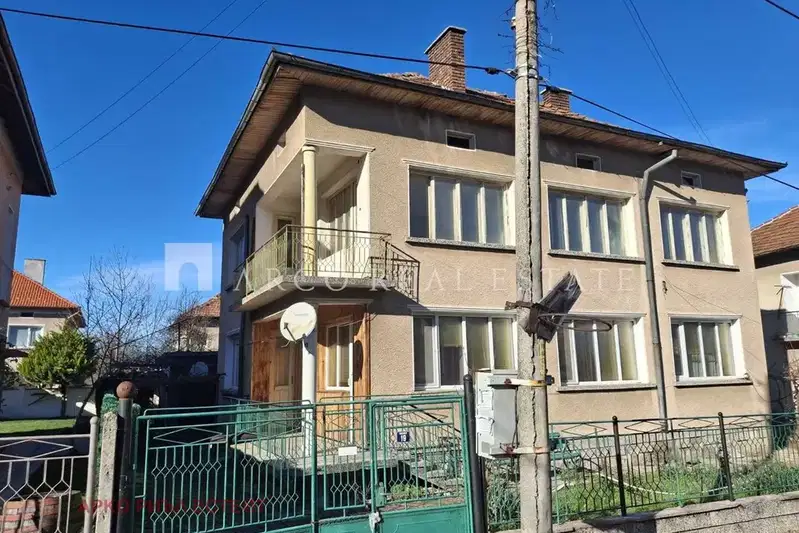 Етаж от къща в Монтана, Вършец