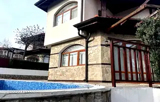 Къща в Бургас, Ахелой