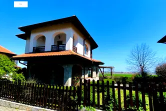 Къща в Бургас, Ахелой