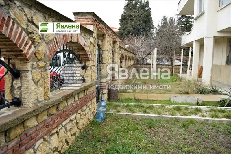 Къща в Бургас, Ахелой