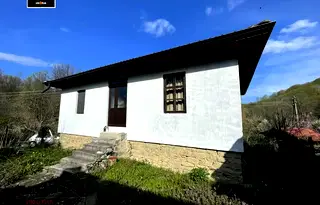 Къща в Ловеч, Априлци