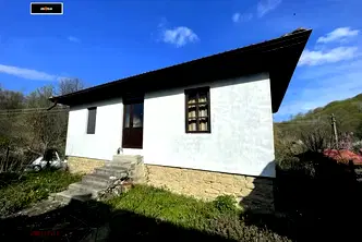 Къща в Ловеч, Априлци