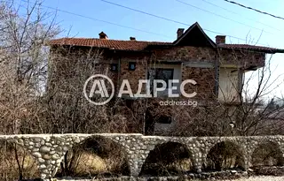 Къща в Банкя