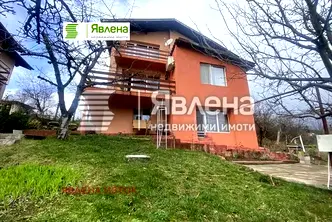 Къща в Банкя