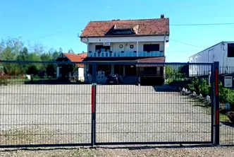 Къща в Бургас, Хоризонт