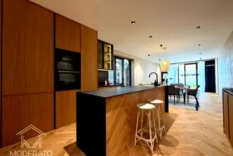 Къща в Бургас, Сарафово