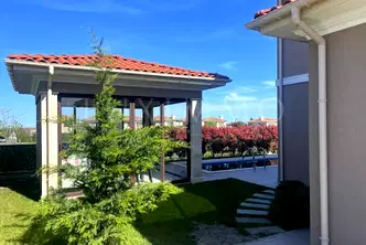 Къща в Бургас, Сарафово