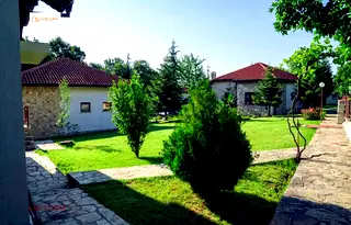 Къща във Варна, Бяла