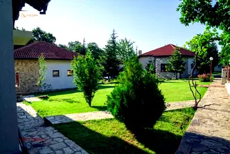 Къща във Варна, Бяла