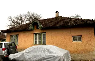 Къща във Велико Търново, Бяла черква