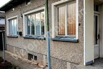 Къща във Велико Търново, Бяла черква