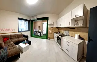 Къща в Добрич, Център