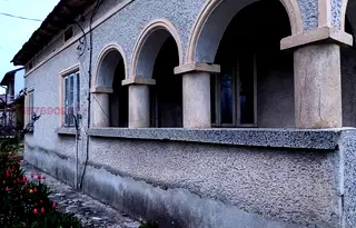 Къща в Добрич, Рилци