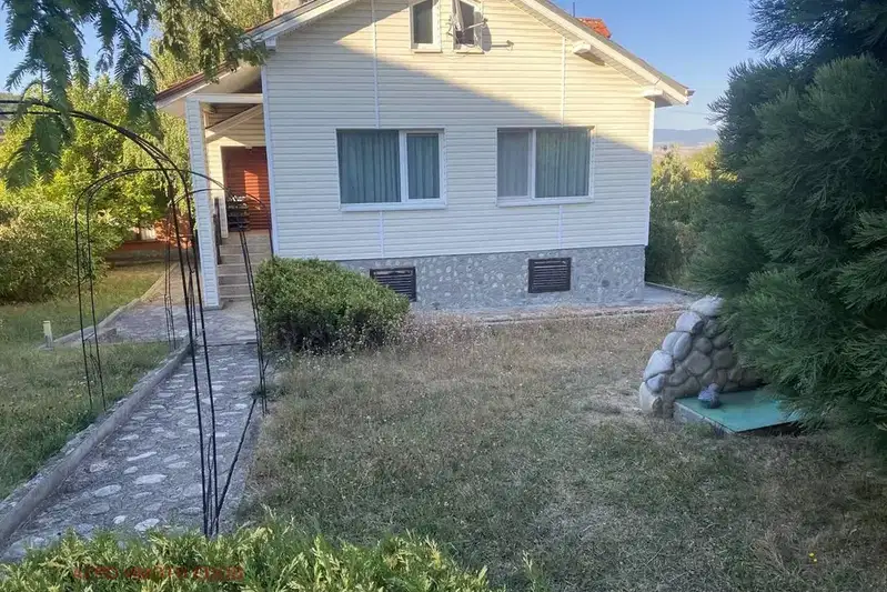 House in област София, Dolna Banya