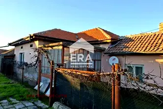 Къща в Плевен, Долна Митрополия