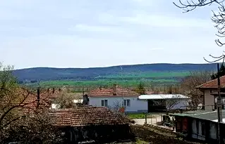 Къща във Варна, Дългопол