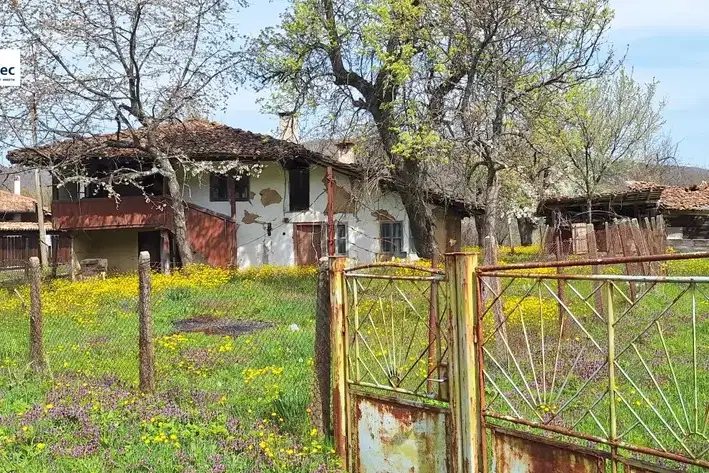 House in Veliko Tyrnovo, Elena