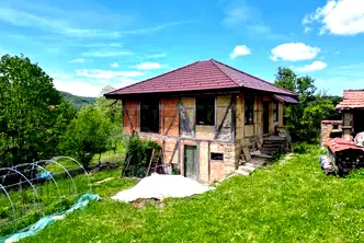 Къща в Габрово, Ябълка