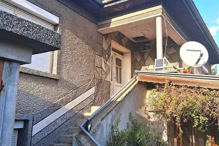 Къща в Стара Загора, Гълъбово