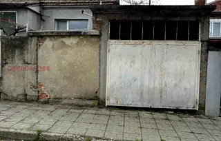 Къща в Бургас, Карнобат