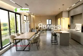 Къща в София, Костинброд