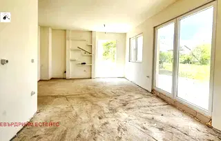 Къща в София, Костинброд