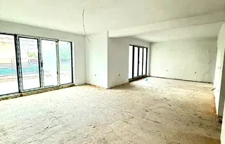 Къща в София, Костинброд