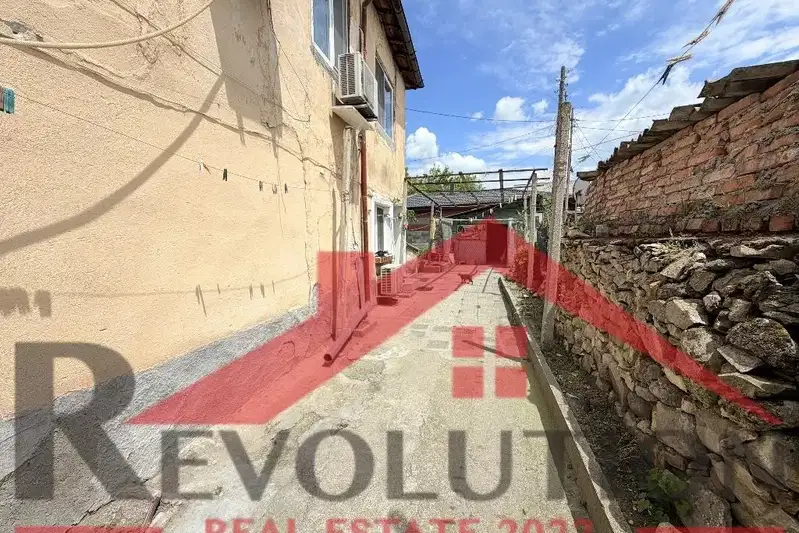 House in Kyrdjali, Borovec