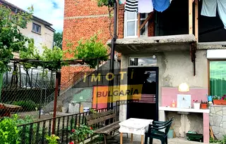 Къща в Кърджали, Гледка
