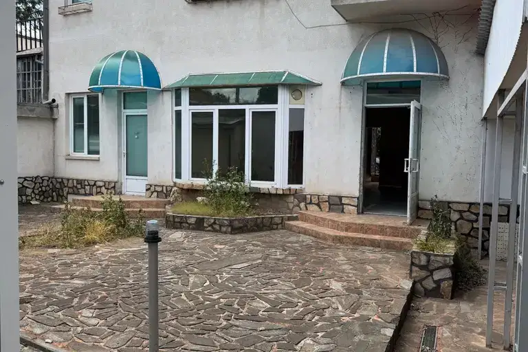 House in Lovech, Shirok Centyr