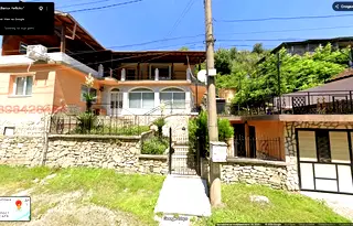 Къща в Ловеч, Вароша