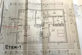 Къща в Ловеч, в.з. Синан тепе