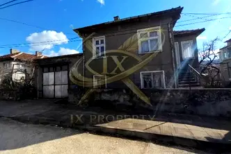 Къща в Бургас, Малко Търново