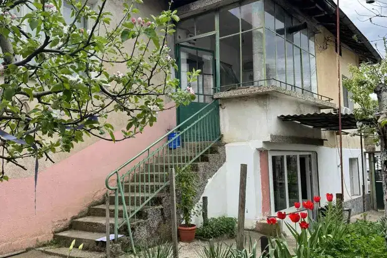 Къща в Монтана, Мала Кутловица