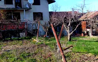 Къща в Монтана, Парта 2