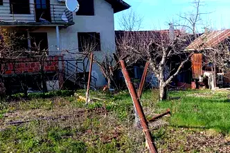 Къща в Монтана, Парта 2