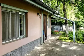 Къща в Нови Искър