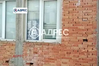 Къща в Бургас, Обзор