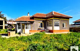 Къща във Велико Търново, Павликени