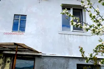 Къща в Перник, Бела вода