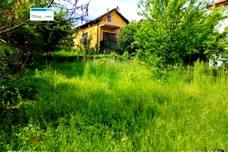 Къща в Перник, Център