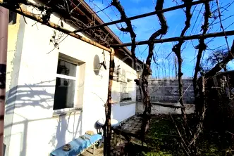Къща в Перник, Калкас