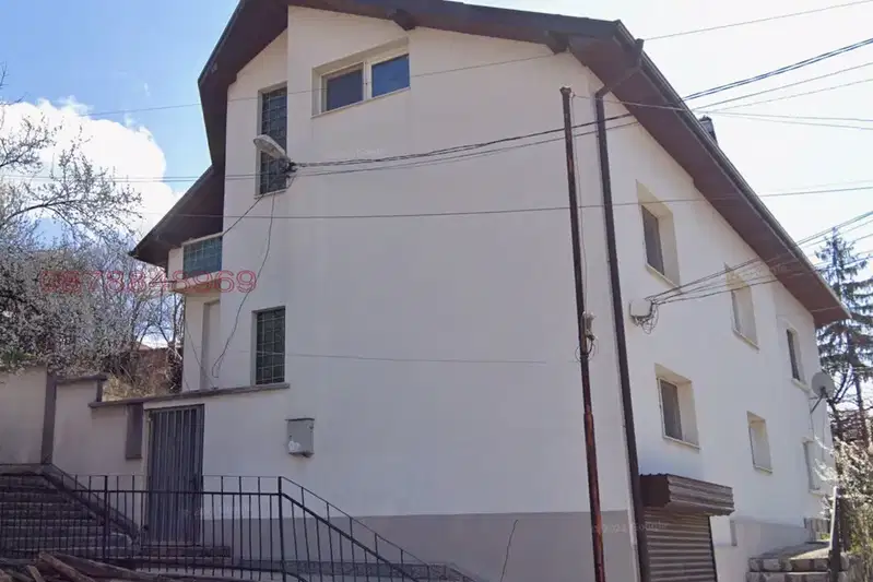 House in Pernik, Klepalo